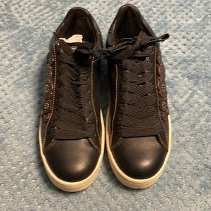 Coach C101 Sneakers with Tea Flowers. 8.5M, Black